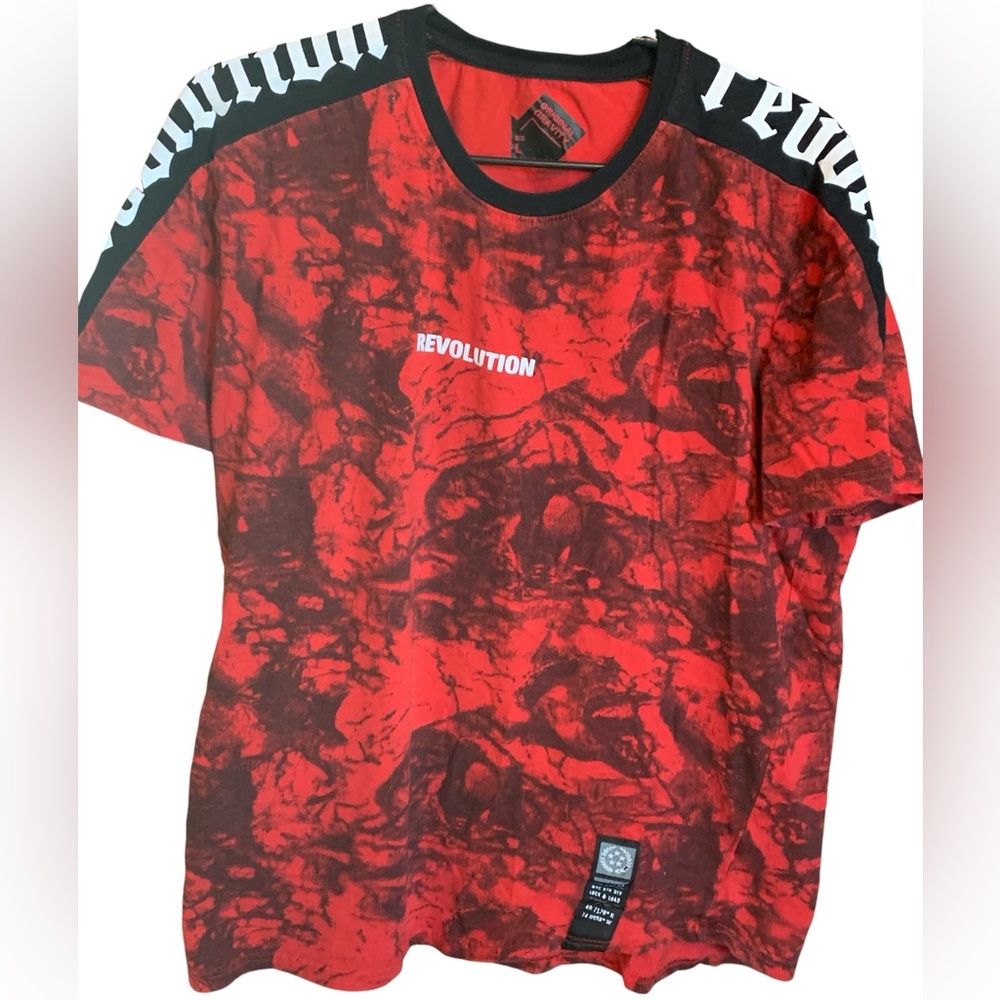 ORIGINAL GRAVITY REVOLUTION Men’s Red & Black Tee Shirt Size L